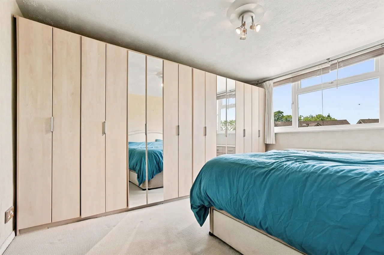 Malthouse Close, Blunsdon, Swindon, photo 11