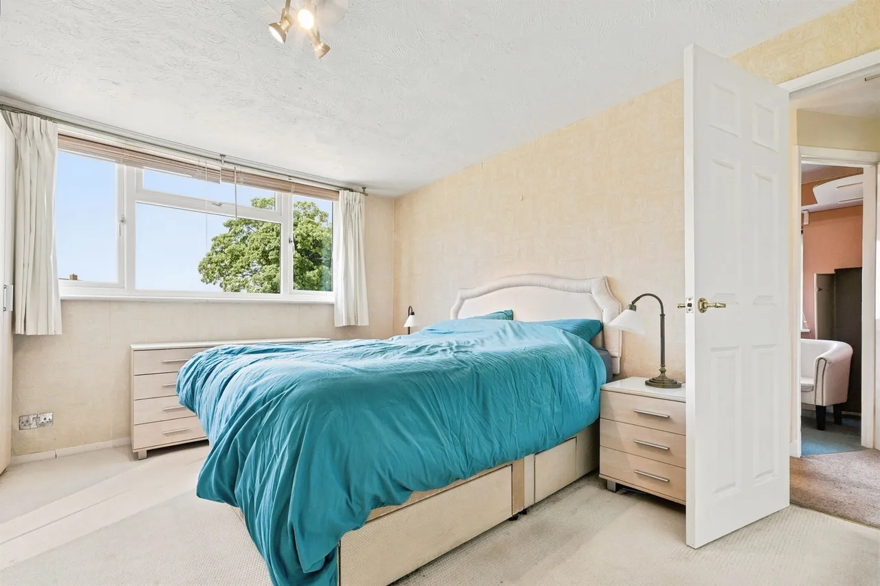 Malthouse Close, Blunsdon, Swindon, photo 12