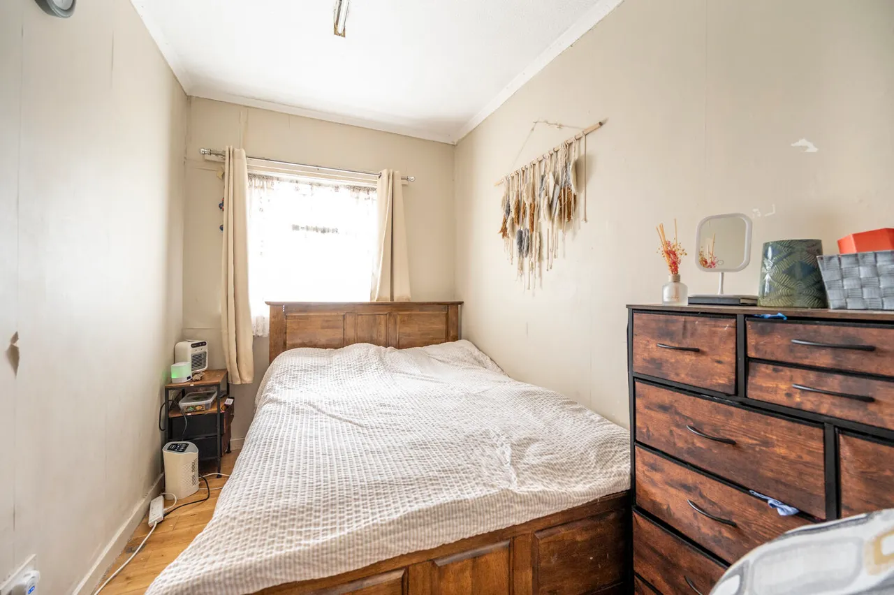 18 Manorhall Gardens, London, photo 6