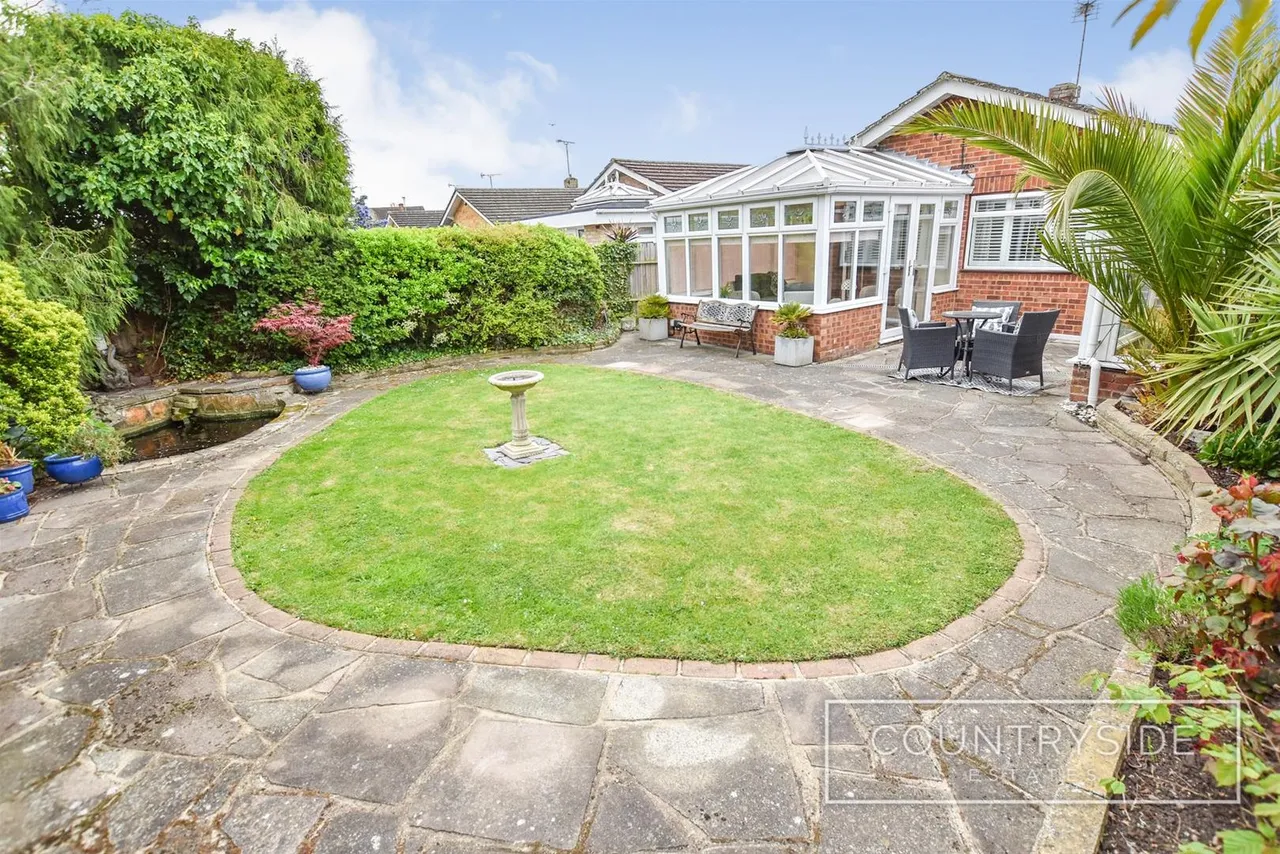 Clifton Way, Benfleet, photo 16