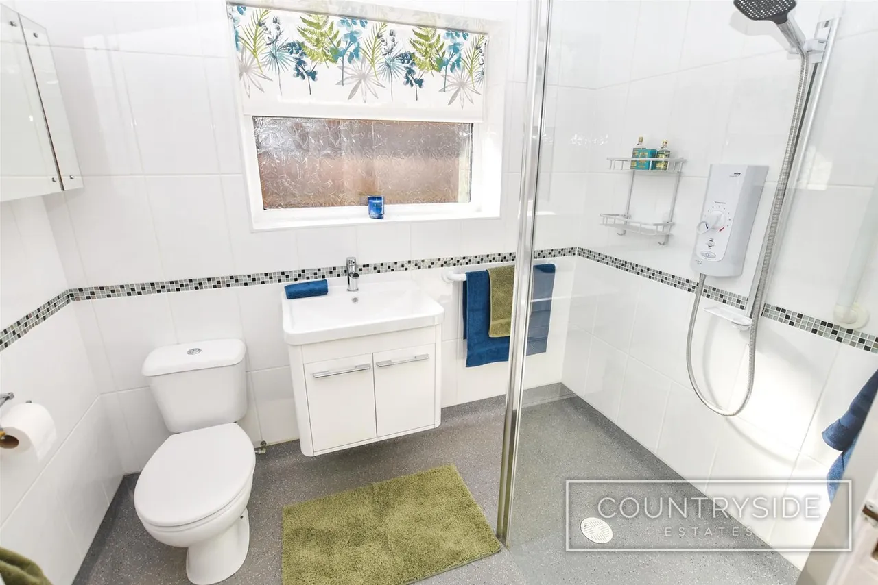 Clifton Way, Benfleet, photo 13