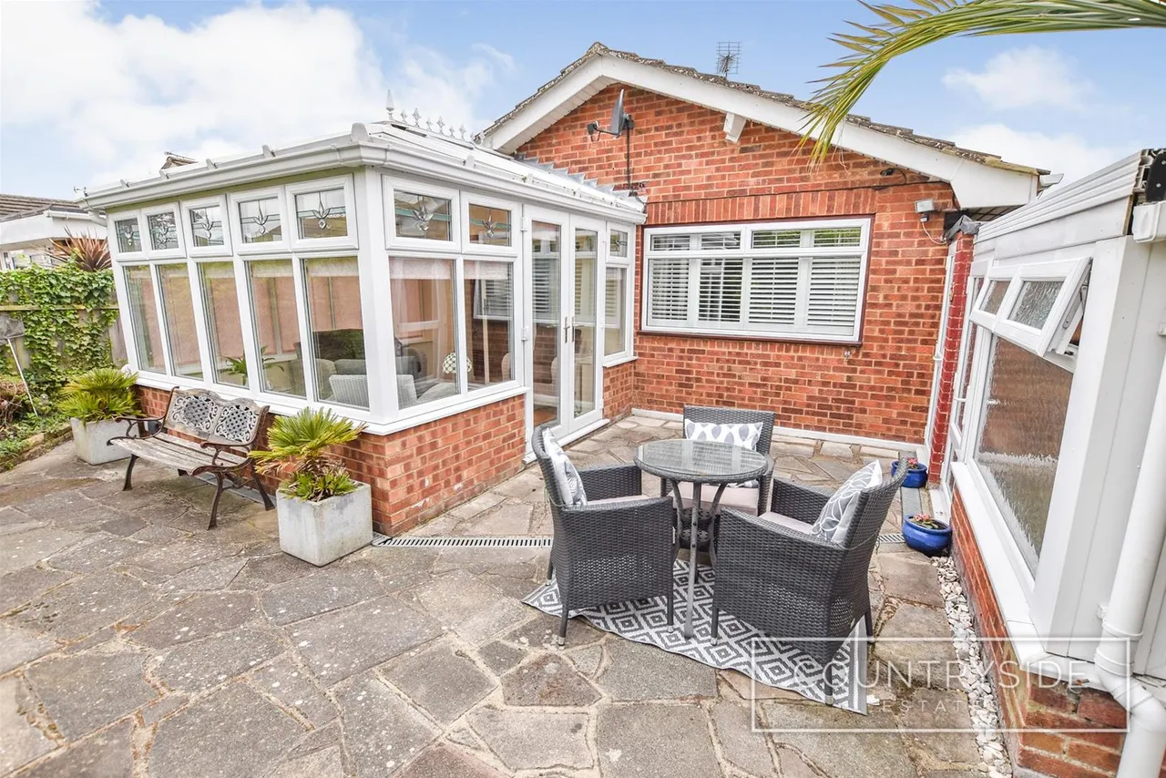 Clifton Way, Benfleet, photo 17