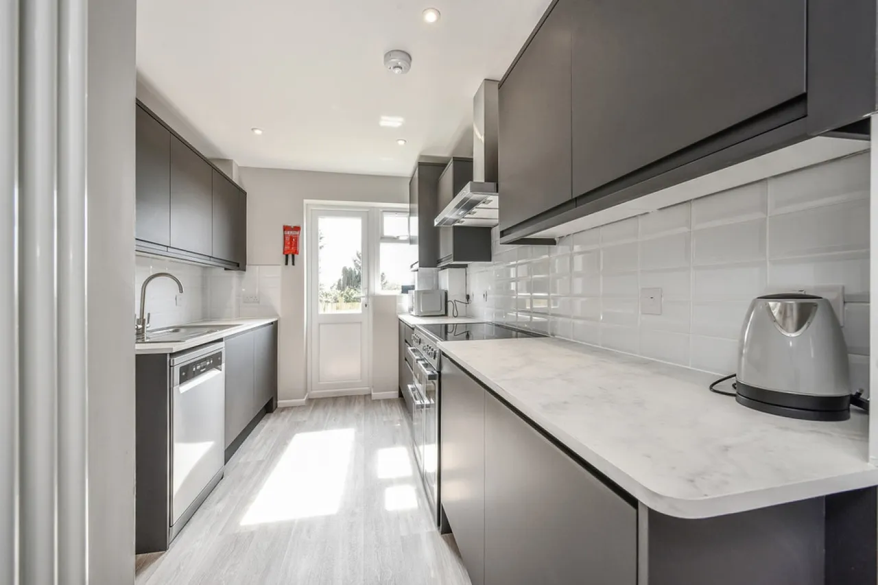 Walpole Road, Stanmore, SO22, photo 4