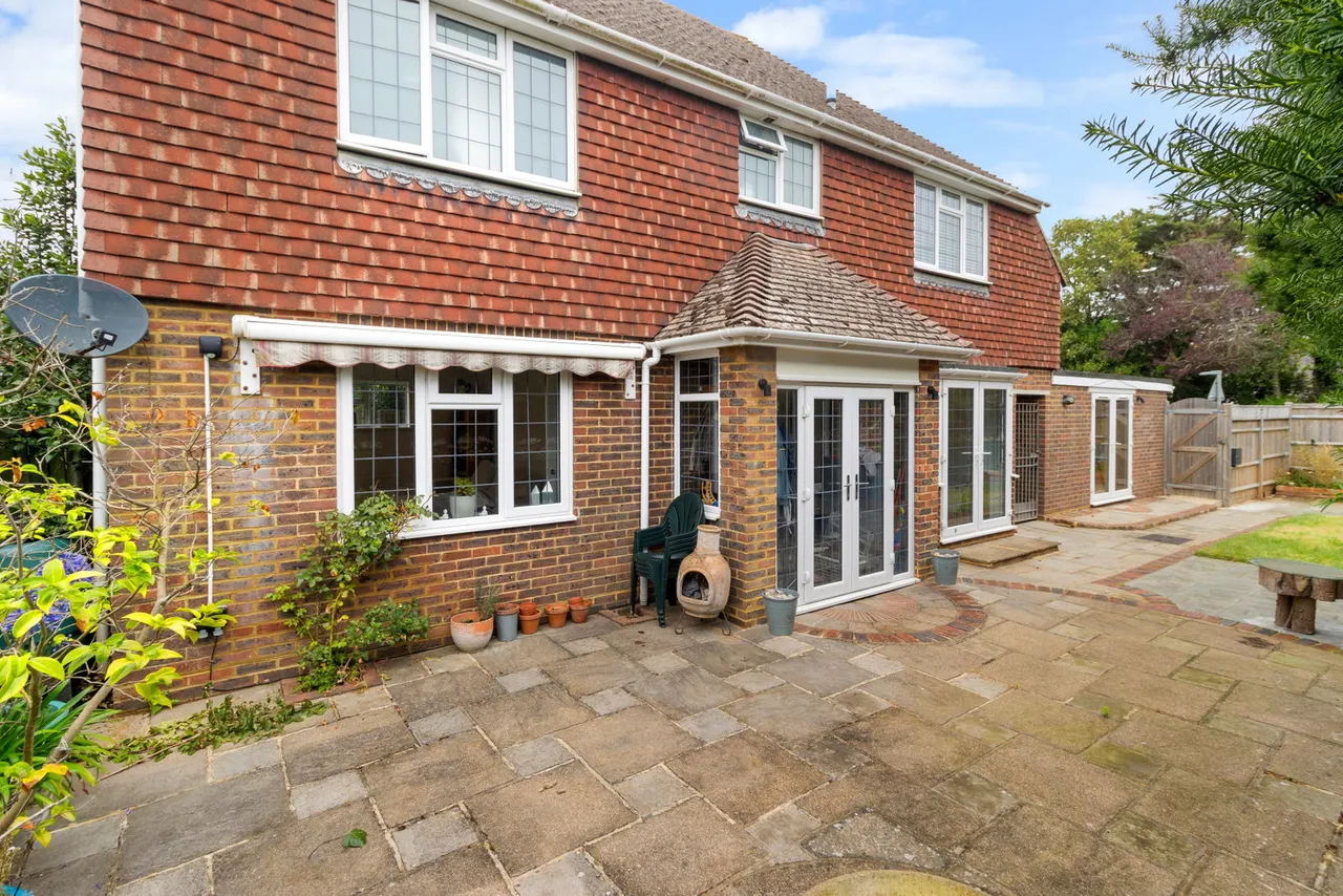 3 bed house for sale, Milldown Road, Seaford, BN25