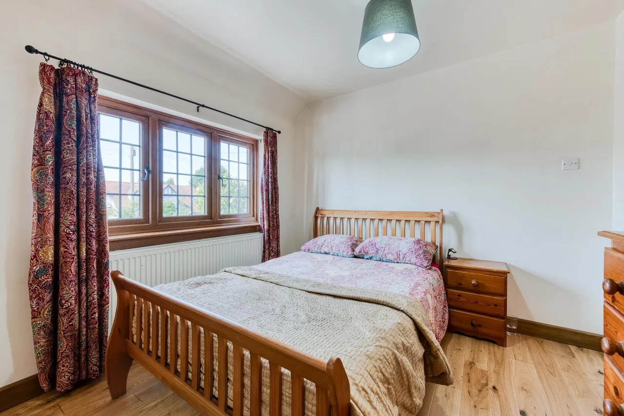 Worcester Road, Hagley, photo 32