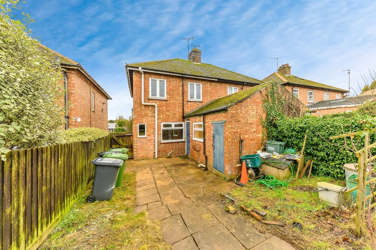 Old Leicester Road, Wansford, PE8, photo 13