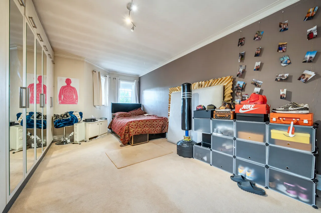 Ducks Hill Road, Northwood, HA6, photo 8