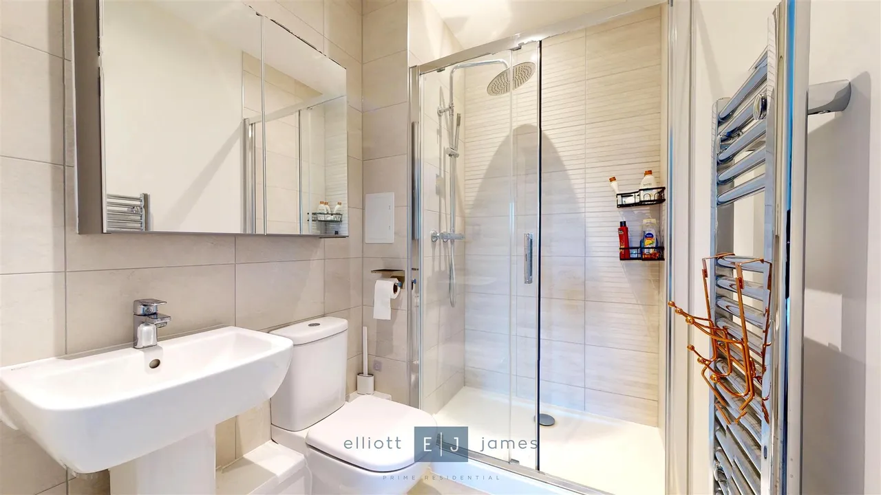 Academy Way, Loughton, IG10, photo 5