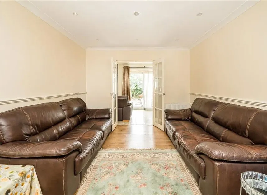 Randall Avenue, Cricklewood, NW2, photo 2