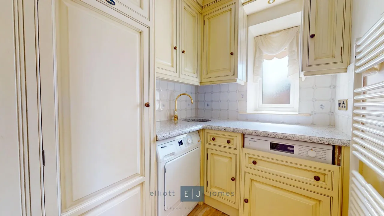 St. Johns Road, Loughton, IG10, photo 6