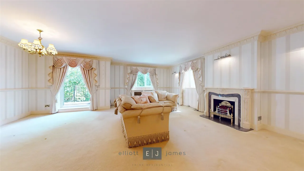 St. Johns Road, Loughton, IG10, photo 5