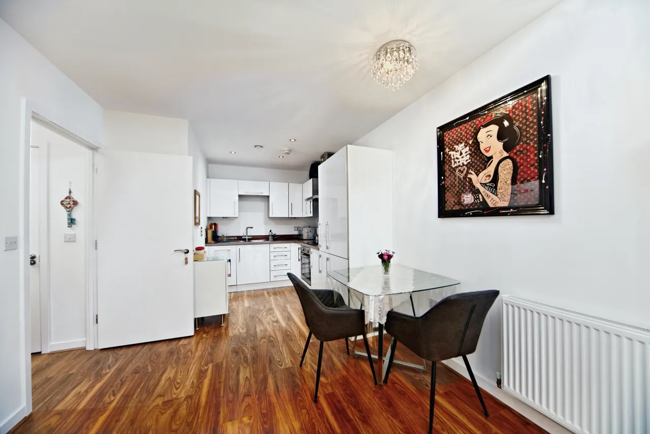 21 Whitestone Way, Croydon, photo 6