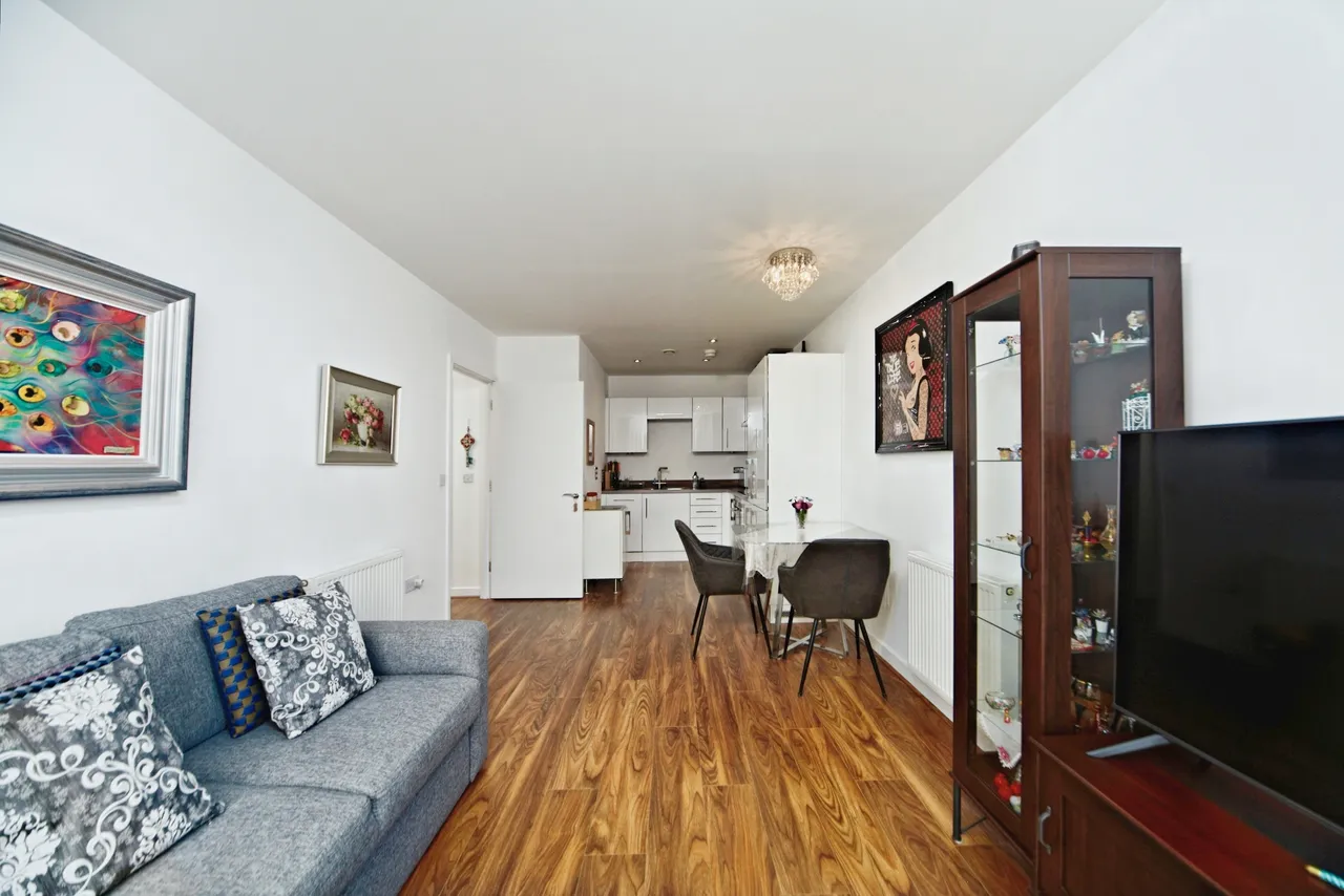 21 Whitestone Way, Croydon, photo 7