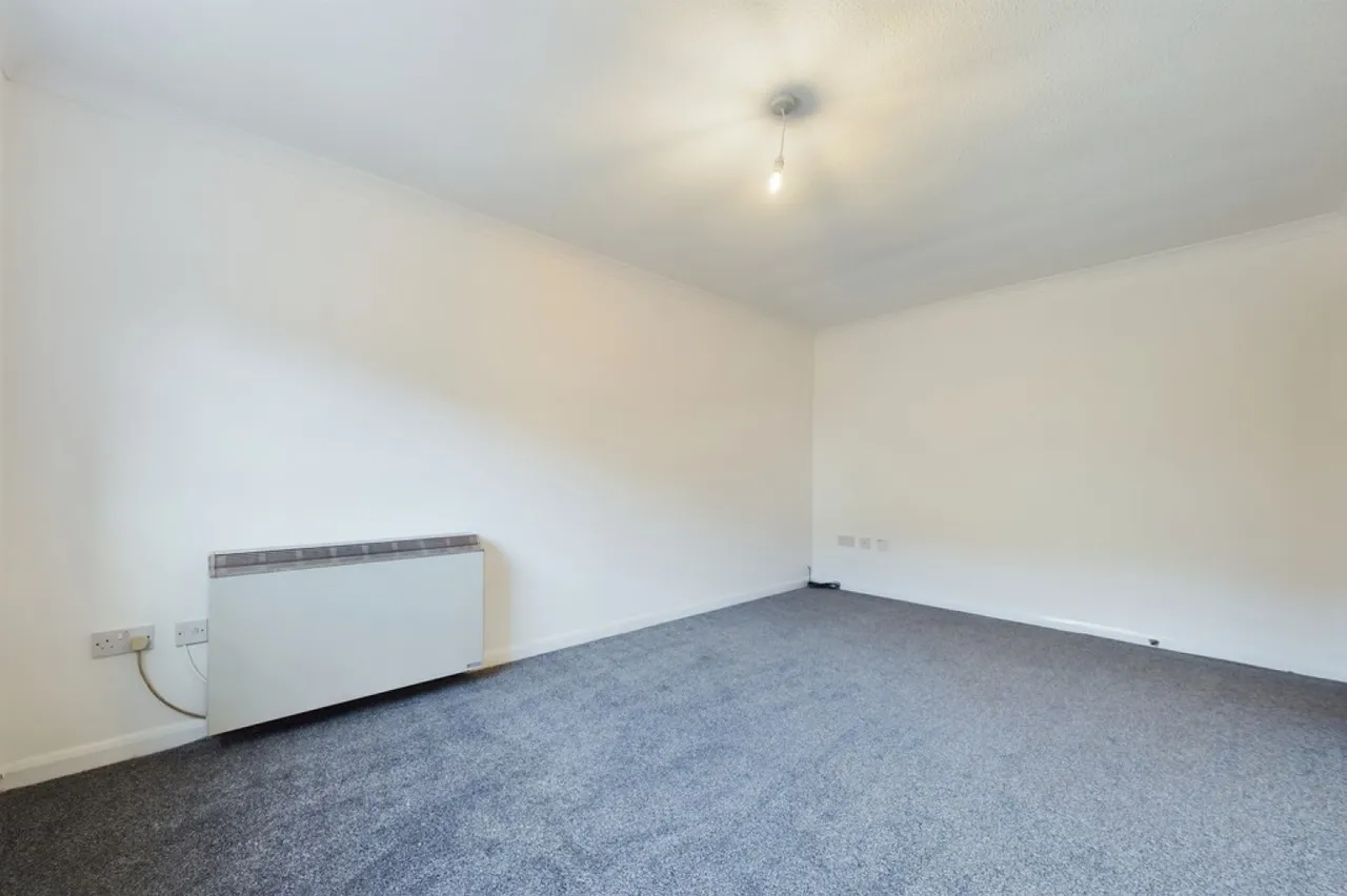 Spencer Court, Sandgate, photo 7