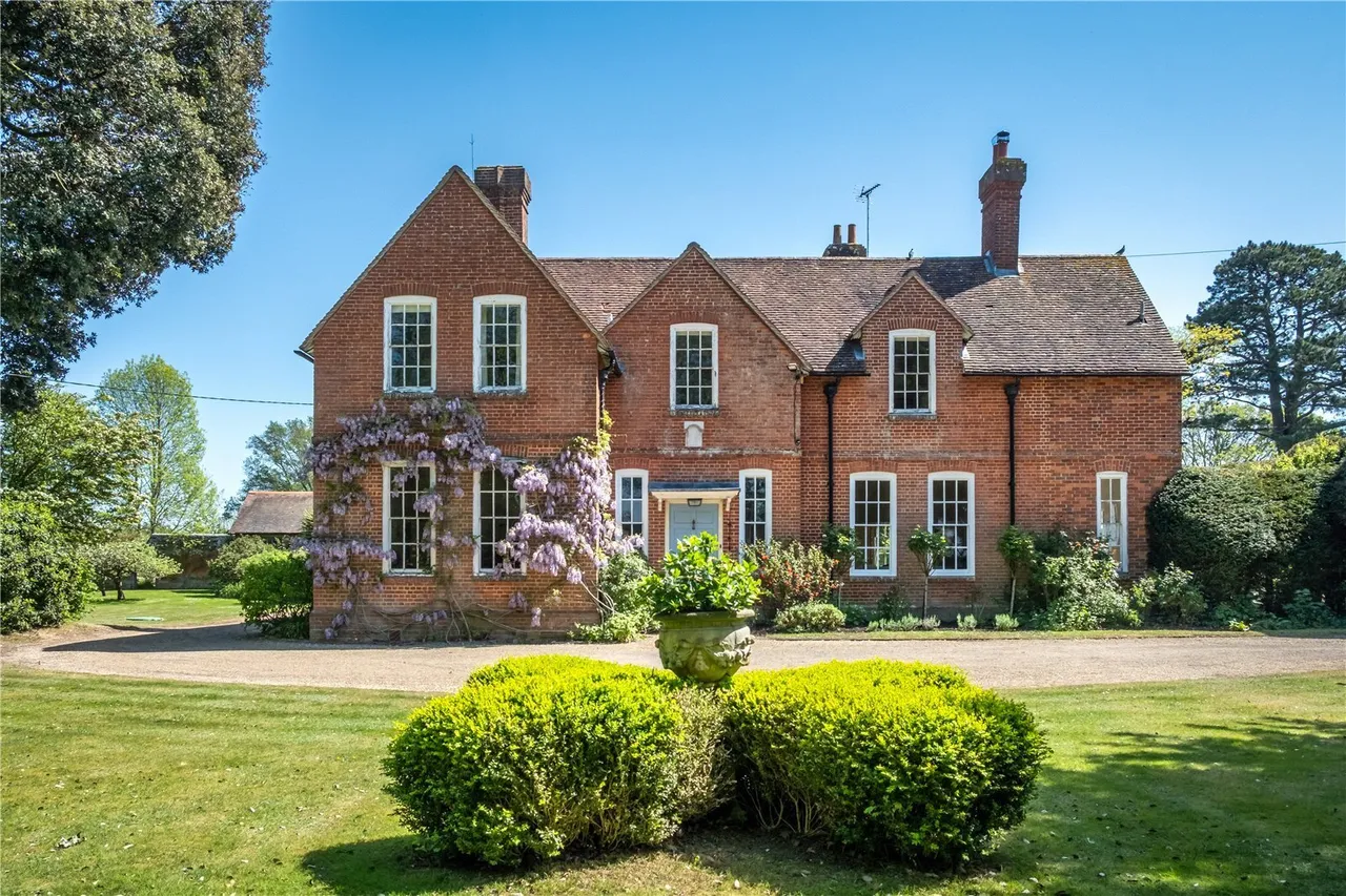 5 bed house for sale, Vicarage Hill, Loxwood, RH14