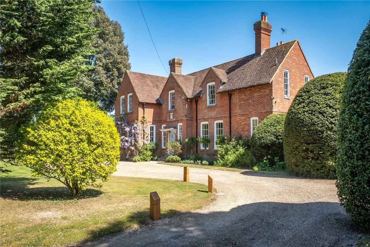 Vicarage Hill, Loxwood, RH14, photo 20