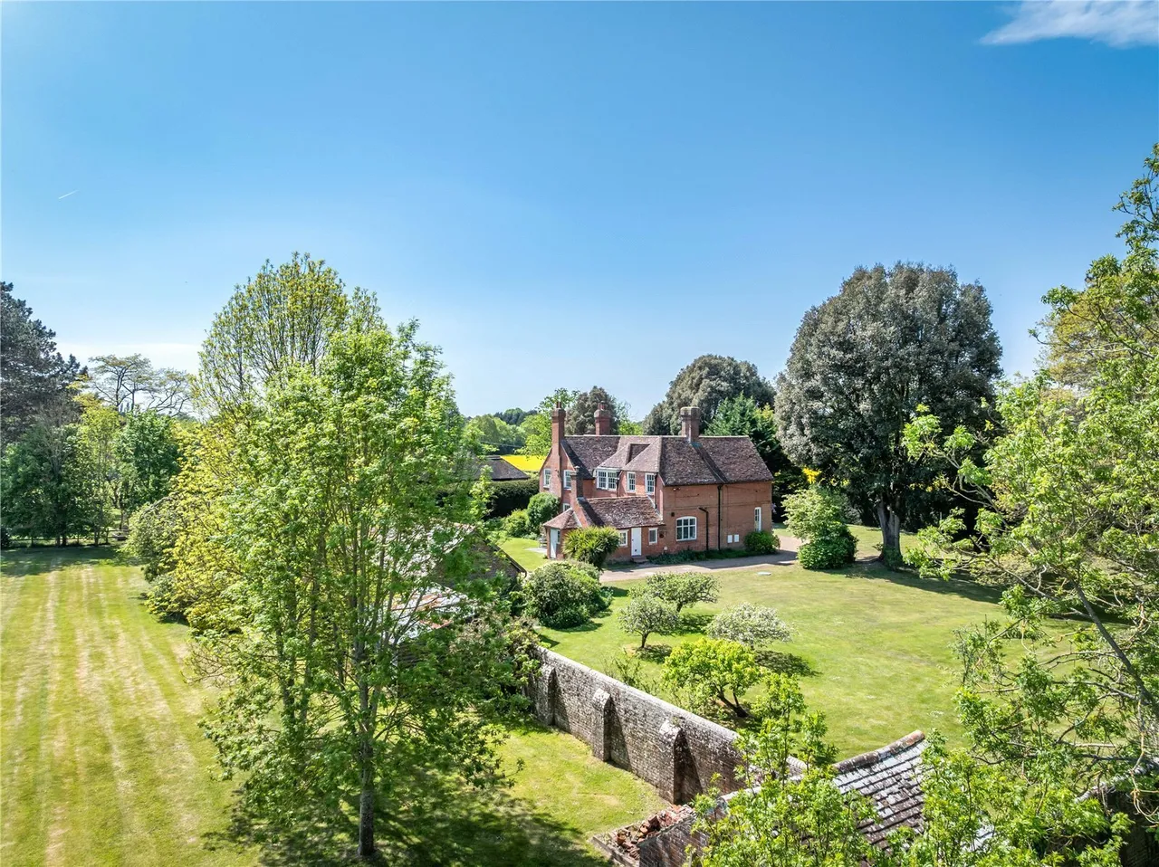 Vicarage Hill, Loxwood, RH14, photo 13