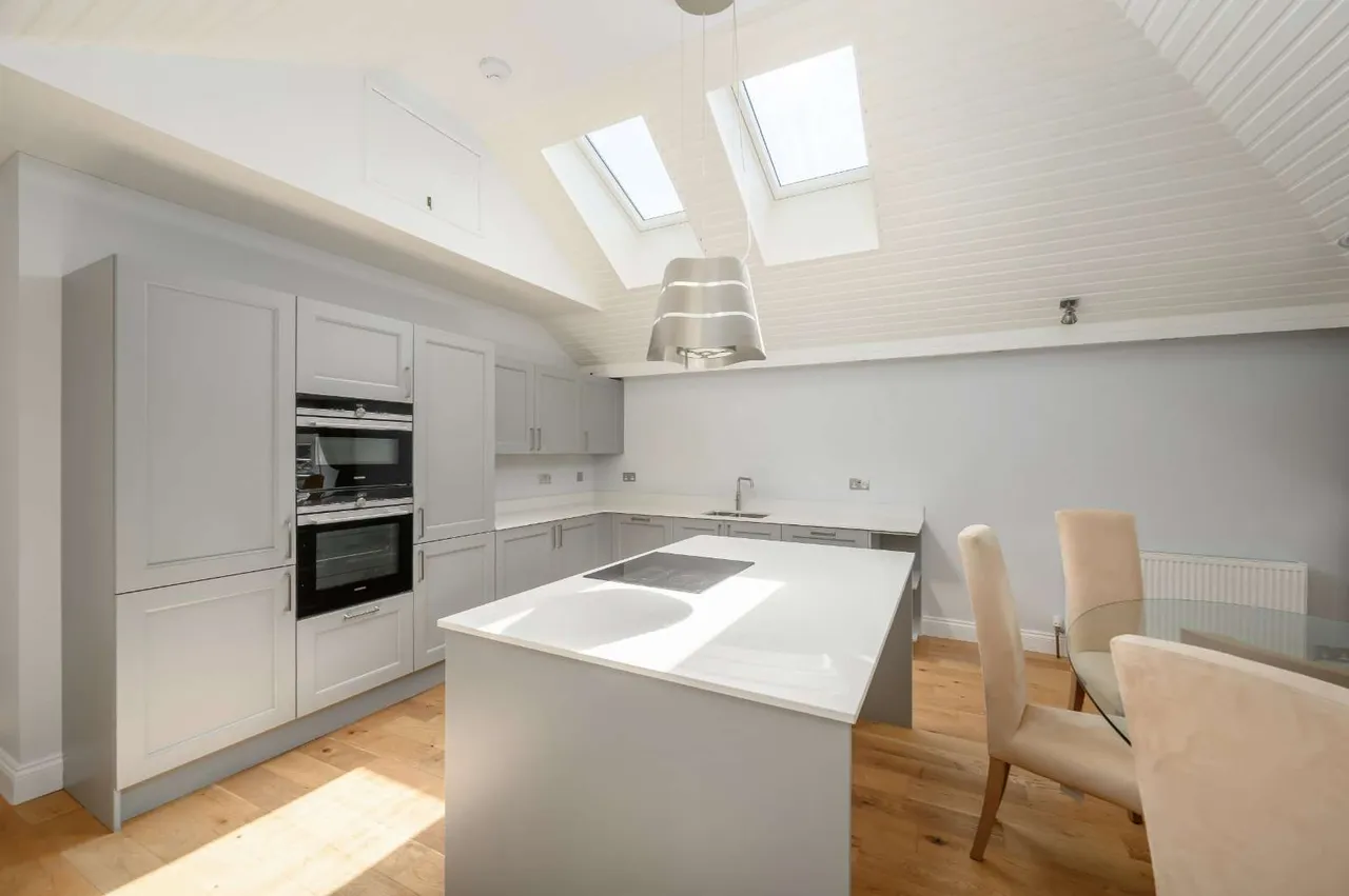 Gloucester Lane, New Town, Edinburgh, EH3 6ED, photo 3