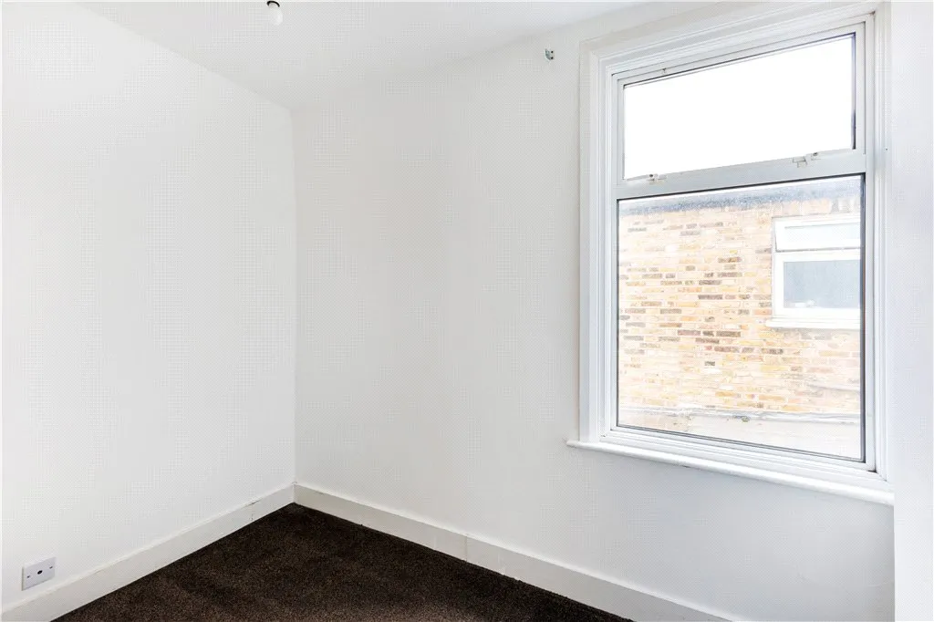 Louise Road, London, E15, photo 15