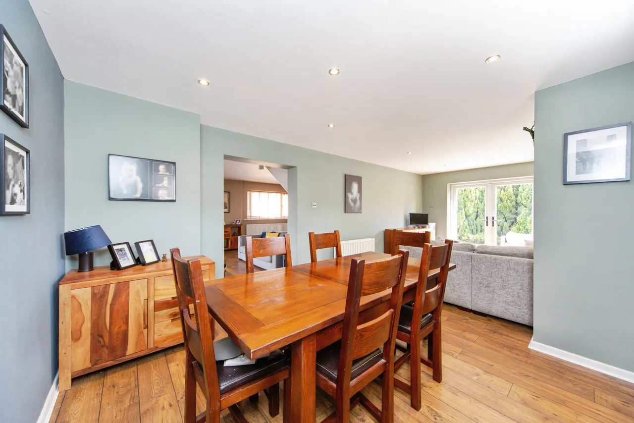 Horbury Gardens, Little Sutton, CH66, photo 4