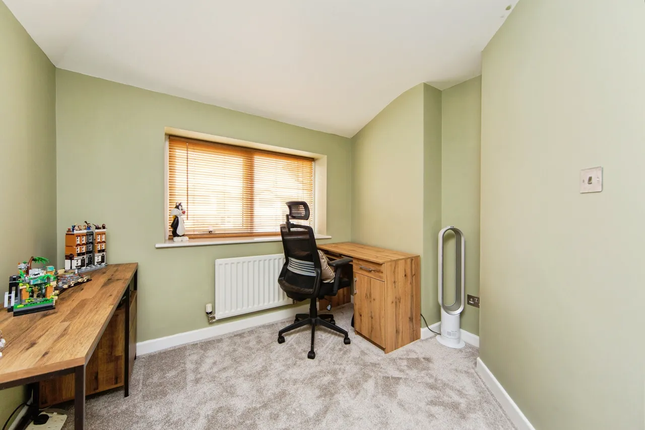 Horbury Gardens, Little Sutton, CH66, photo 13