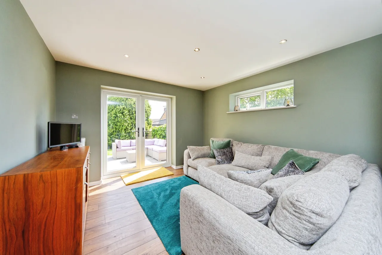 Horbury Gardens, Little Sutton, CH66, photo 5
