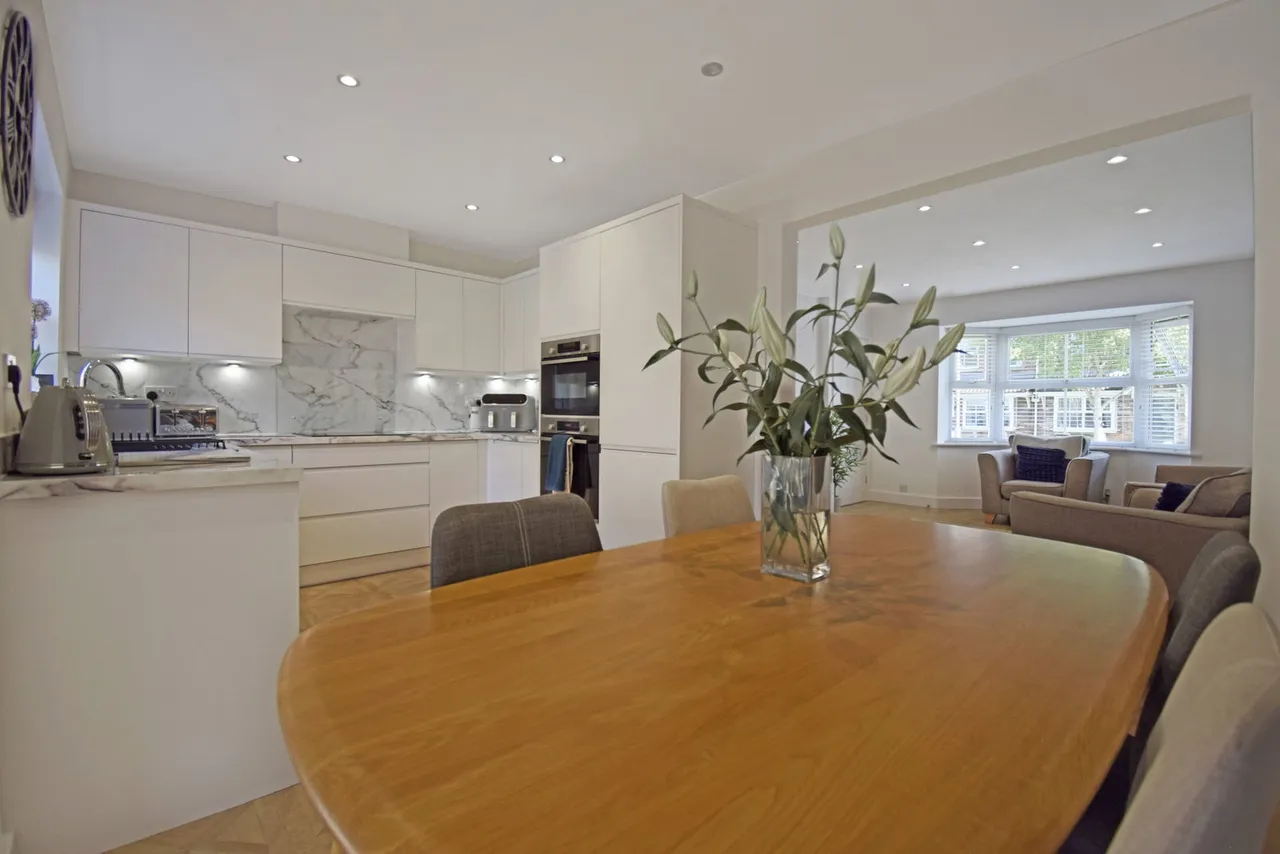 Farington Gate, Leyland, PR25, photo 8