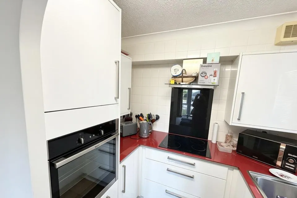 St. Johns Road, Eastbourne, BN20, photo 4