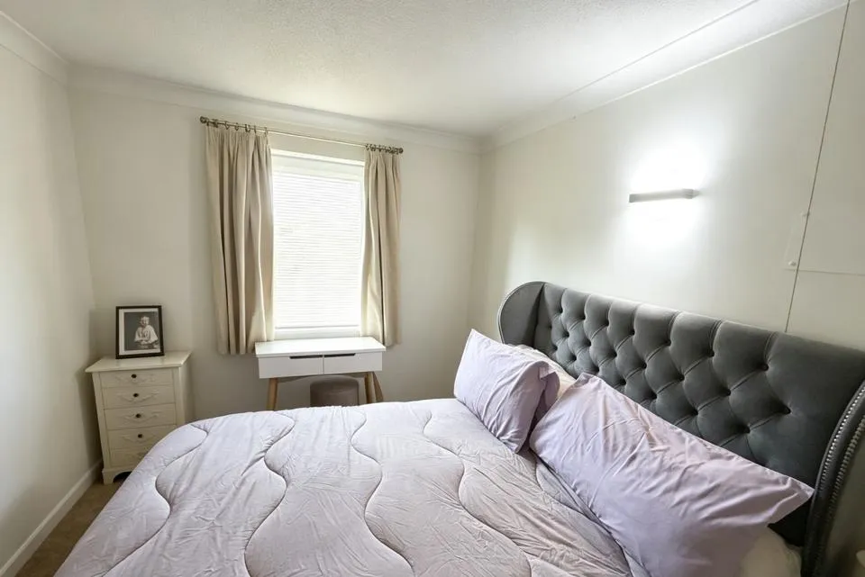 St. Johns Road, Eastbourne, BN20, photo 5