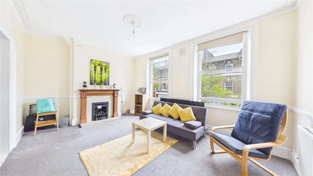 3 bed flat for sale — Larcom Street, SE17