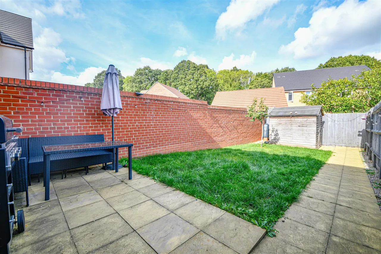 Chiltern Crescent, Fair Oak, SO50, photo 14