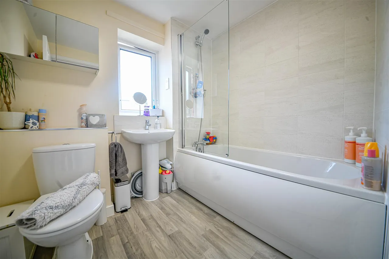 Chiltern Crescent, Fair Oak, SO50, photo 13