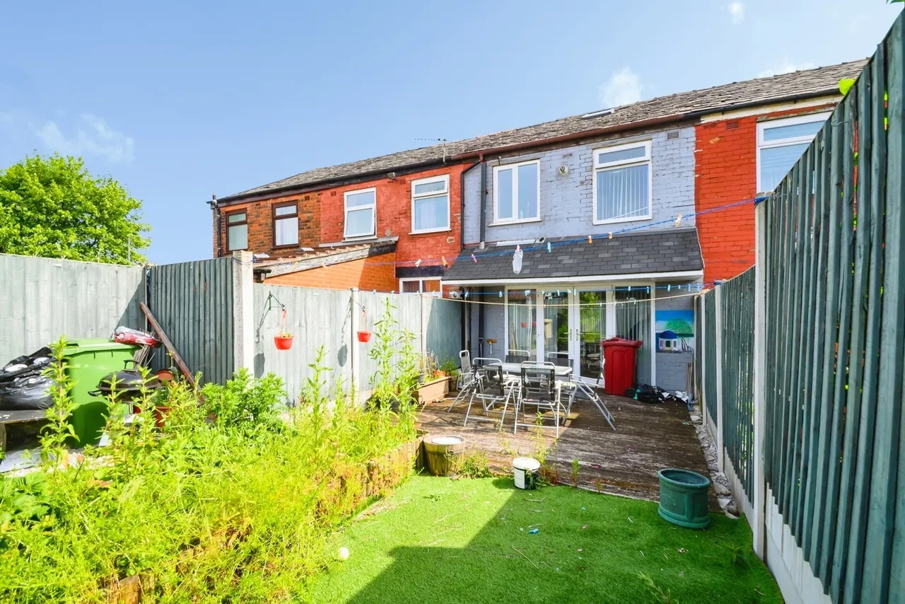 Cross Street, Farnworth, Bolton, Greater Manchester, BL4, photo 18