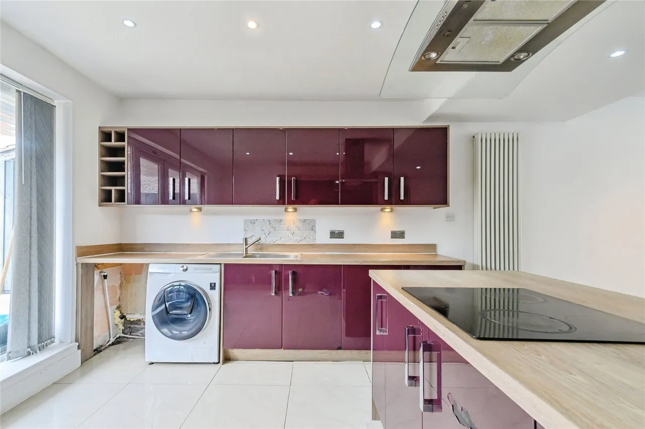 Cross Street, Farnworth, Bolton, Greater Manchester, BL4, photo 5