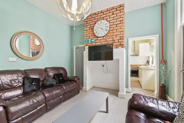Garstang Road, Preston, Lancashire, PR1 1NA, photo 2