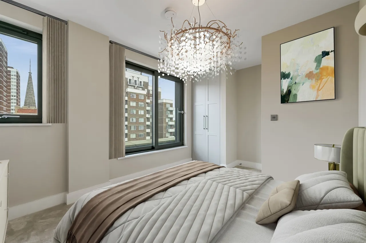 Shepherds Bush Road, London, W6, photo 4