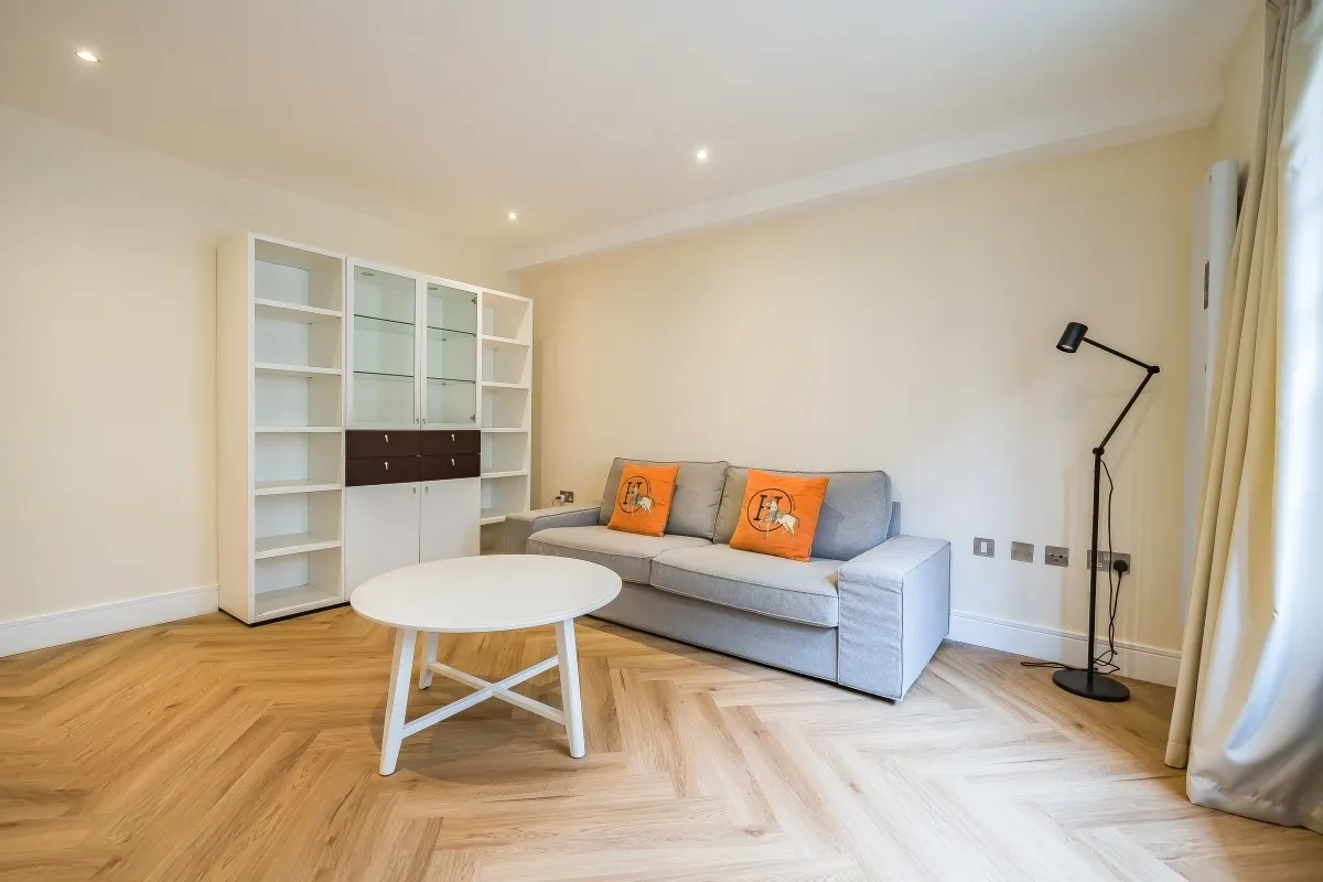 Cayenne Court, Shad Thames, SE1, photo 2