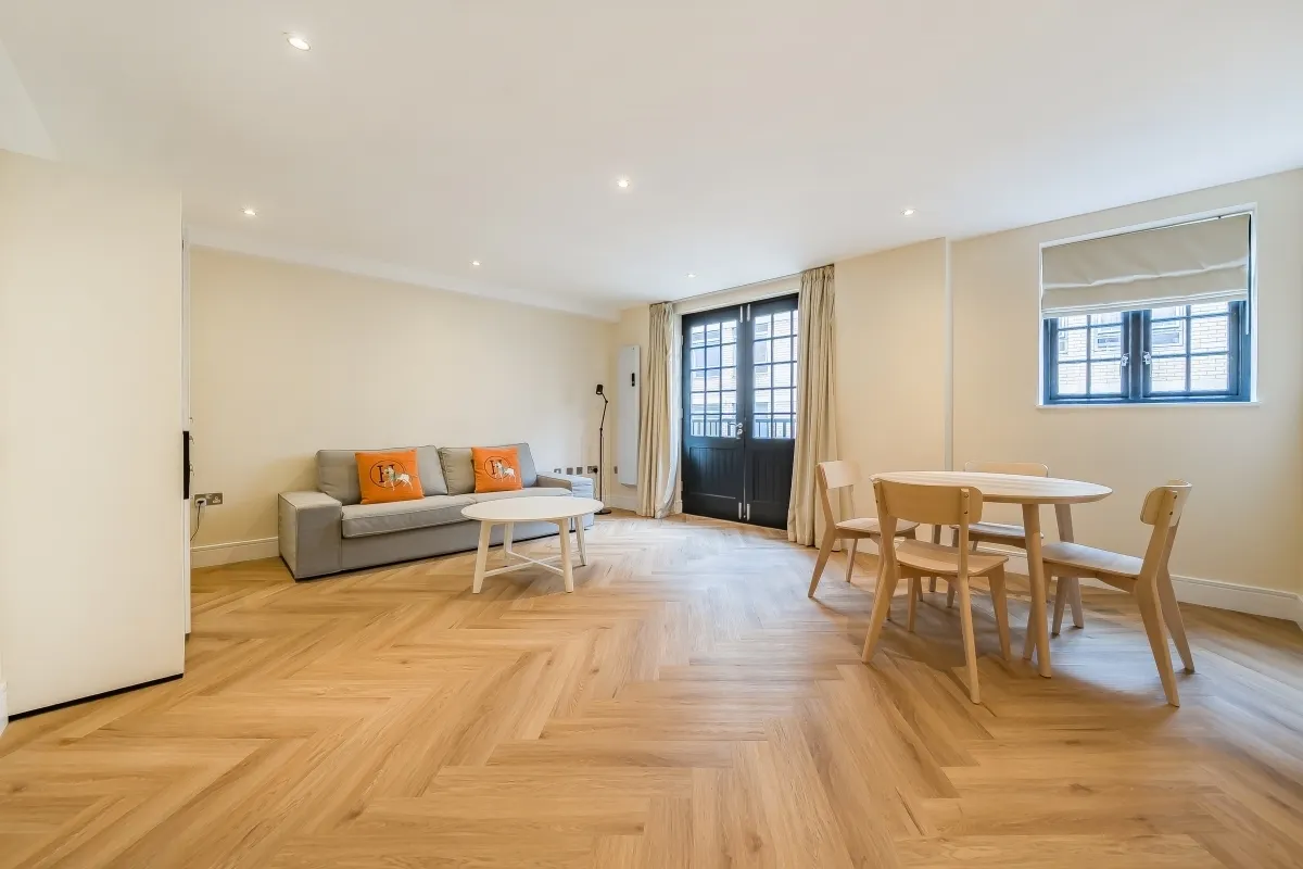 2 bed flat to rent — Cayenne Court, Shad Thames, SE1