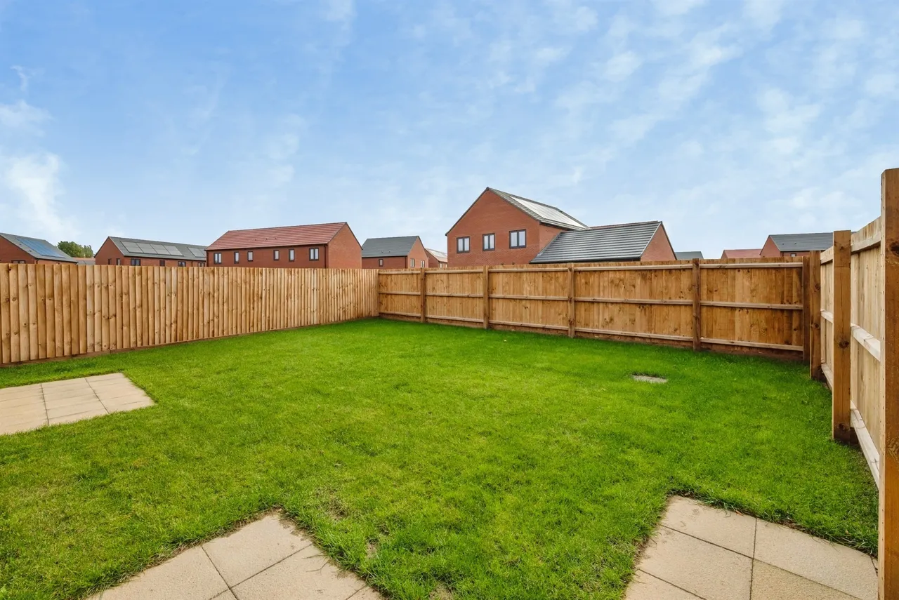 Emerald Close, Bradwell, NR31, photo 16