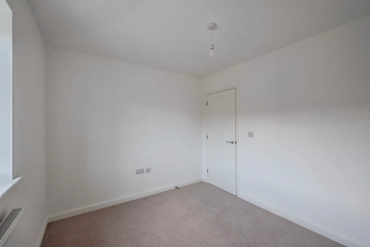 Emerald Close, Bradwell, NR31, photo 13