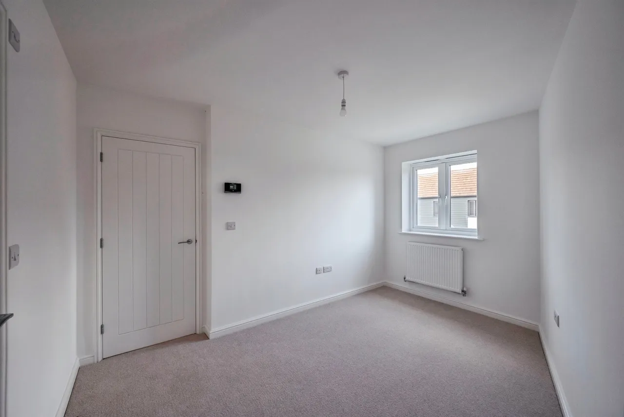 Emerald Close, Bradwell, NR31, photo 8