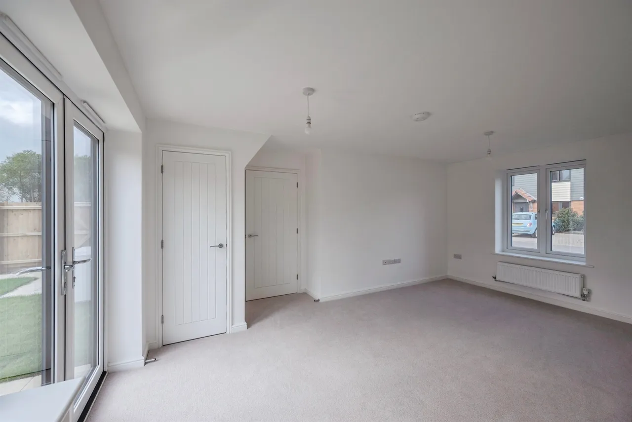 Emerald Close, Bradwell, NR31, photo 5