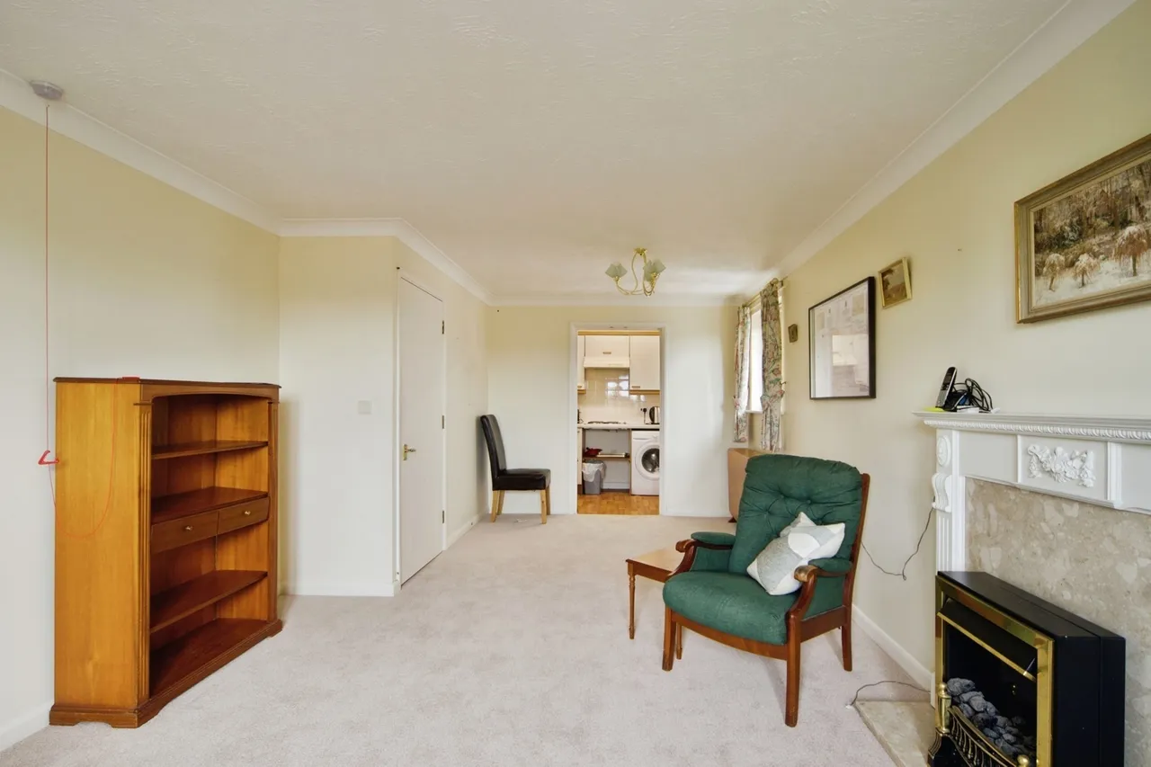 Hudsons Court, Darkes Lane, Potters Bar, Hertfordshire, EN6, photo 18