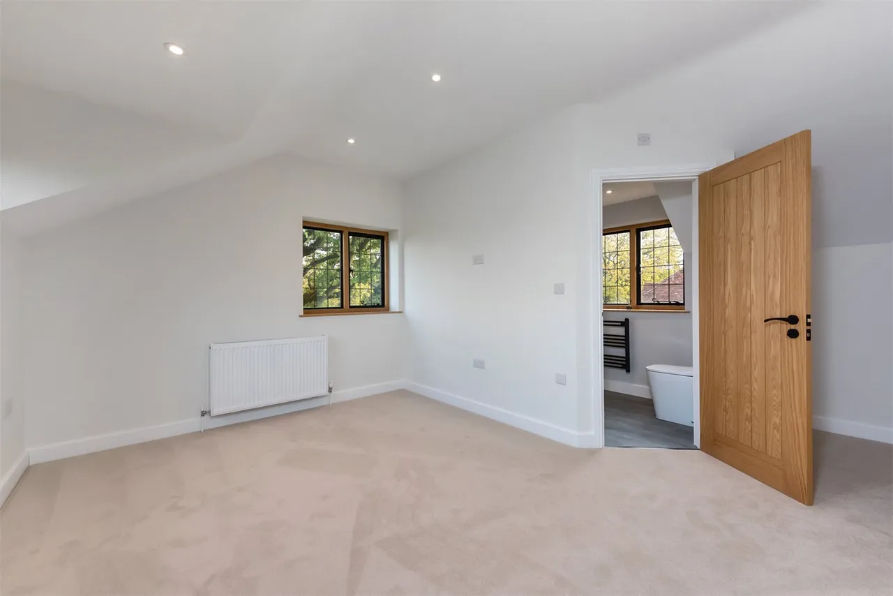 Blagrove Lane, Wokingham, Berkshire, RG41 4AX, photo 6