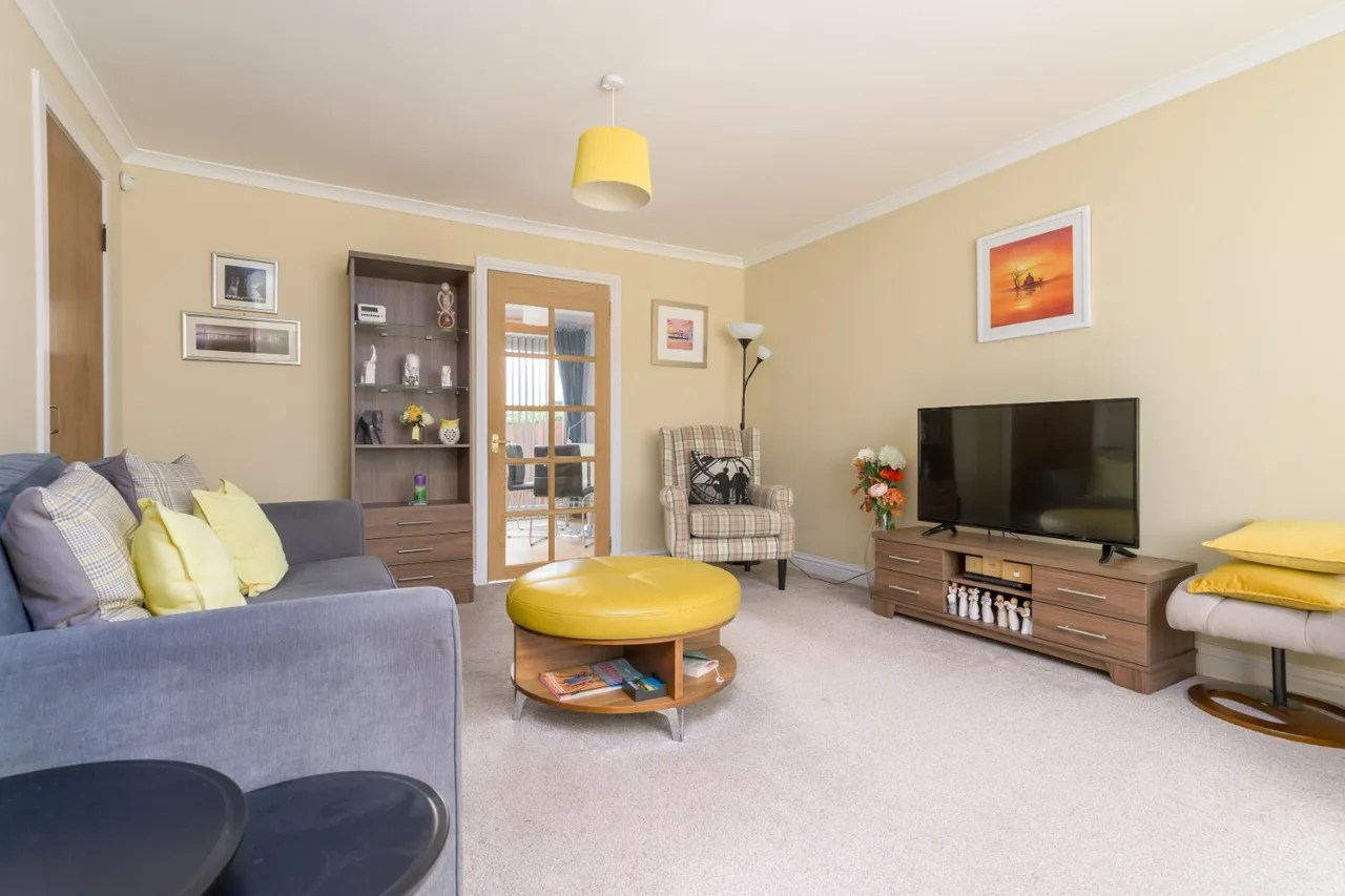 Morlich Grove, Dalgety Bay, KY11 9UX, photo 3