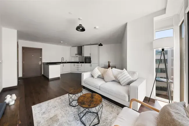 1 bed flat for sale — Gramophone Lane, Hayes