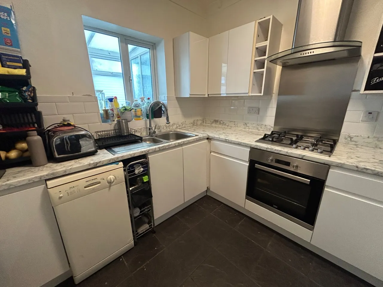 Regents Park Road, Regents Park, SO15, photo 11