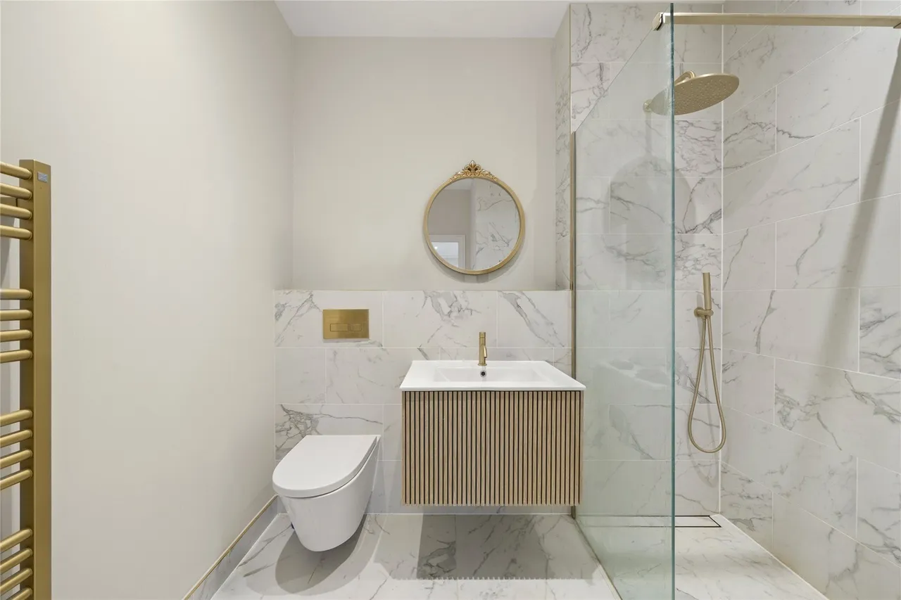 Holtwood Road, Oxshott, KT22, photo 6