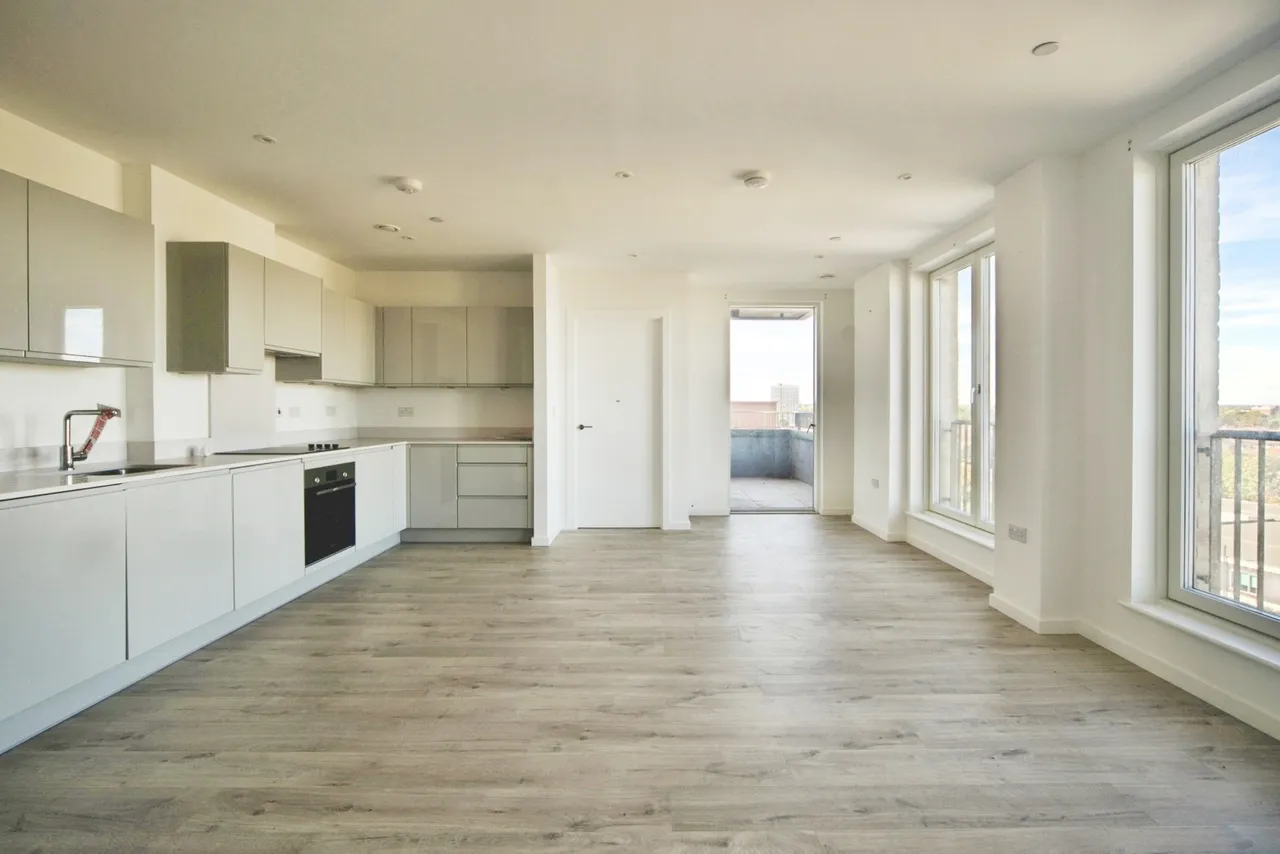 Vernal Way, London, N18, photo 10