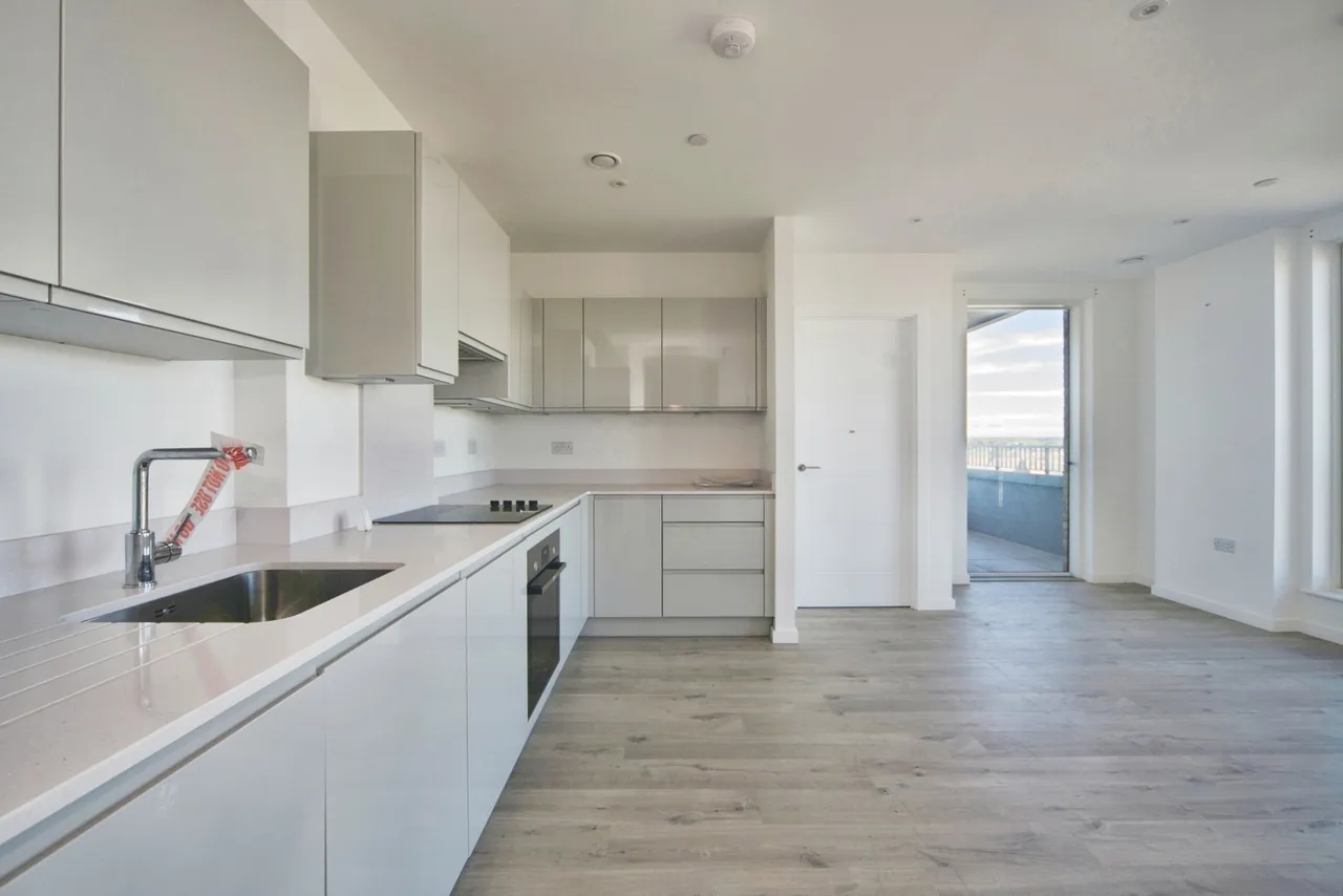 Vernal Way, London, N18, photo 18